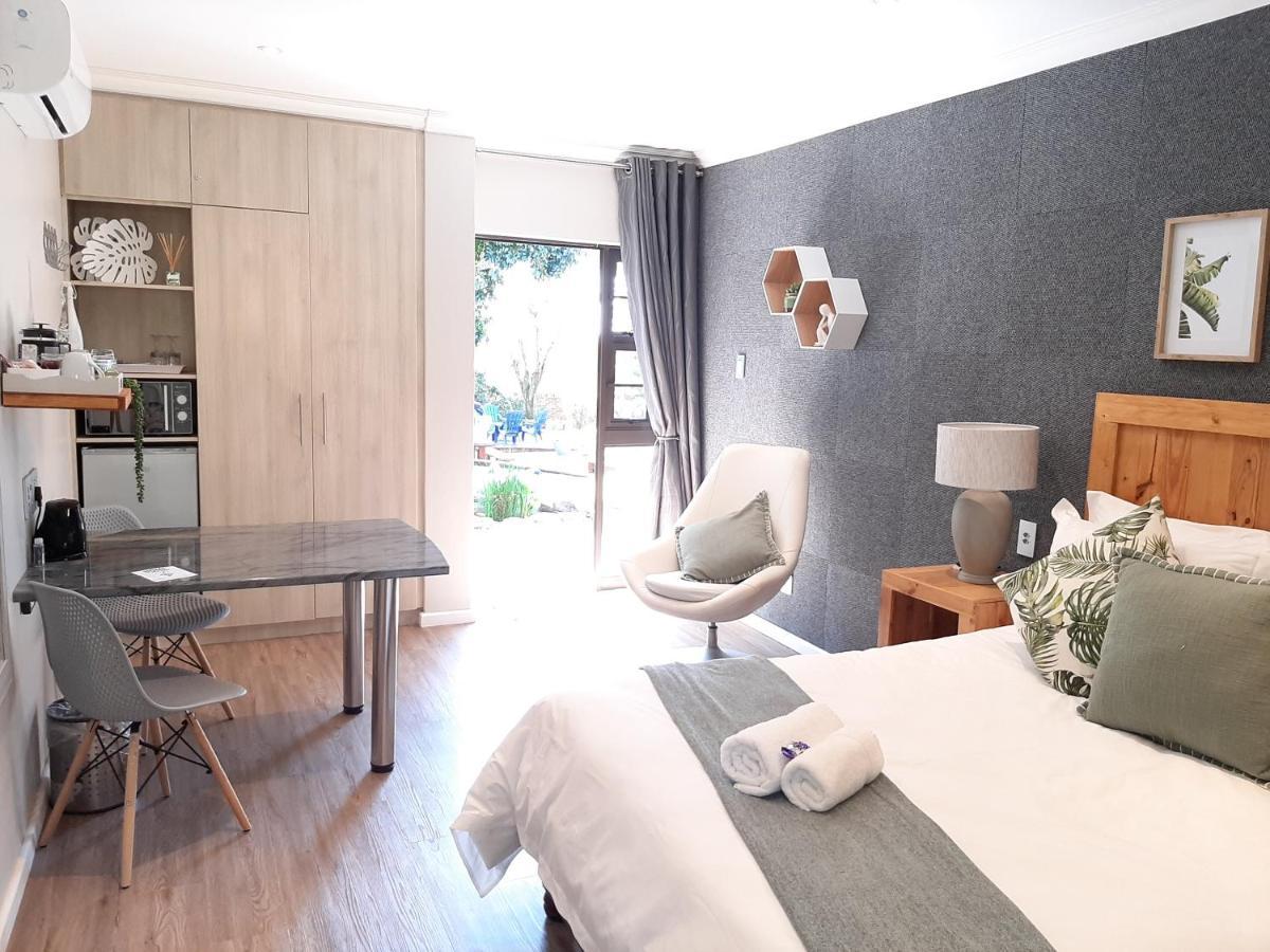The Hillcrest Guesthouse East London Buitenkant foto