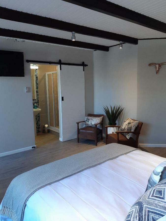 The Hillcrest Guesthouse East London Buitenkant foto