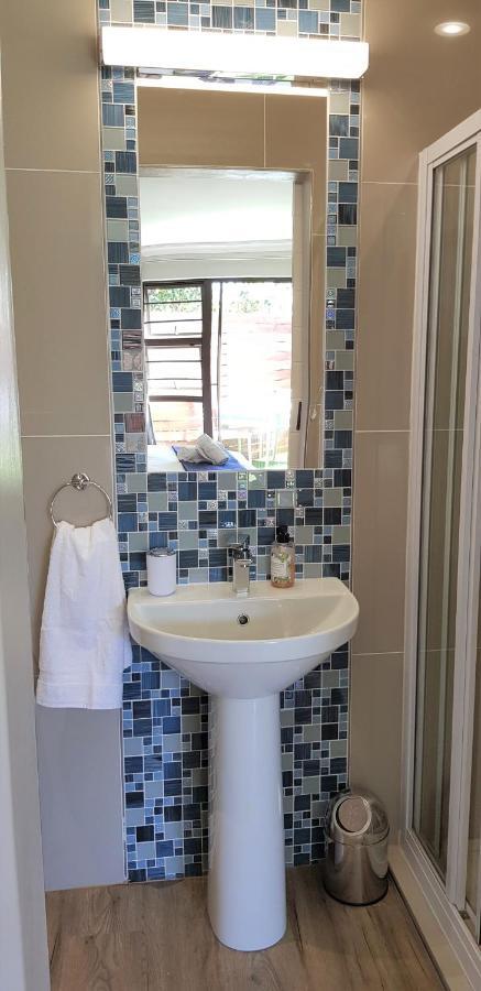 The Hillcrest Guesthouse East London Buitenkant foto