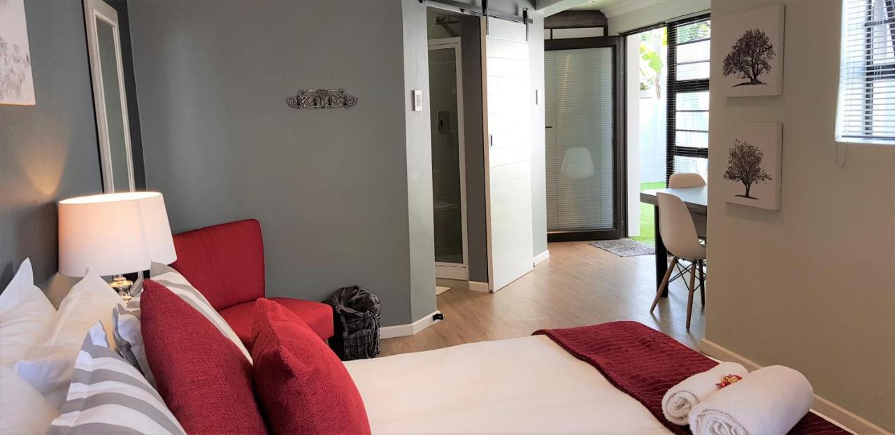 The Hillcrest Guesthouse East London Buitenkant foto